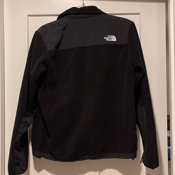 The North Face jacket; women’s medium, black on black - Picture 4 of 6